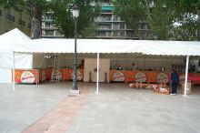 Setting up the beer concession for the thirsty dancers.