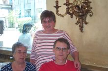 Gaby was one of the first people we met last summer.  We met on the bus to Guejar Sierra.  She had come back from Argentina to care for her dying sister and take care of her estate.  She and her cousin, Encarnita, took us in & shared the pueblo of Guejar with us.  We saw her throughout the year.