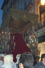 This was the team change before entering the Cathedral.  Only the best passo bearers get to take it into the Cathedral.  The white headgear is how they carry the weight of the passo.
